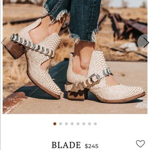 Freebird Blade Booties in Taupe Size 8